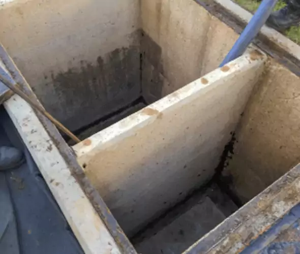 Licensed Plumbers for Grease Trap Cleaning in Los Angeles, CA: Schedule Trusted Services with Us